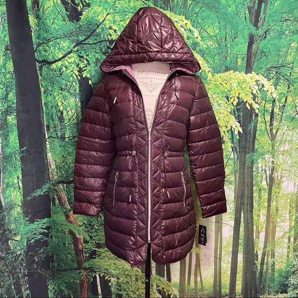 Kenneth Cole New York Jackets & Blazers - Kenneth Cole New York Hooded Packable Anorak Rum Raisin Jacket. NWT! 💜